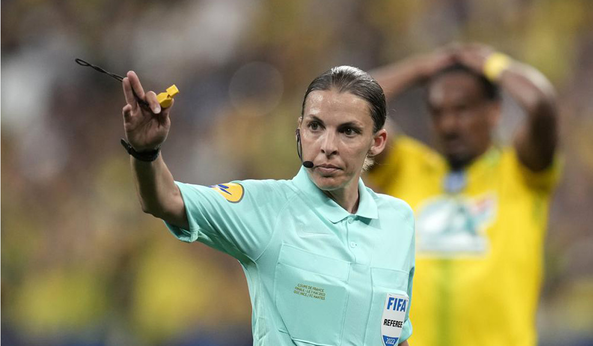 Referee Stephanie Frappart